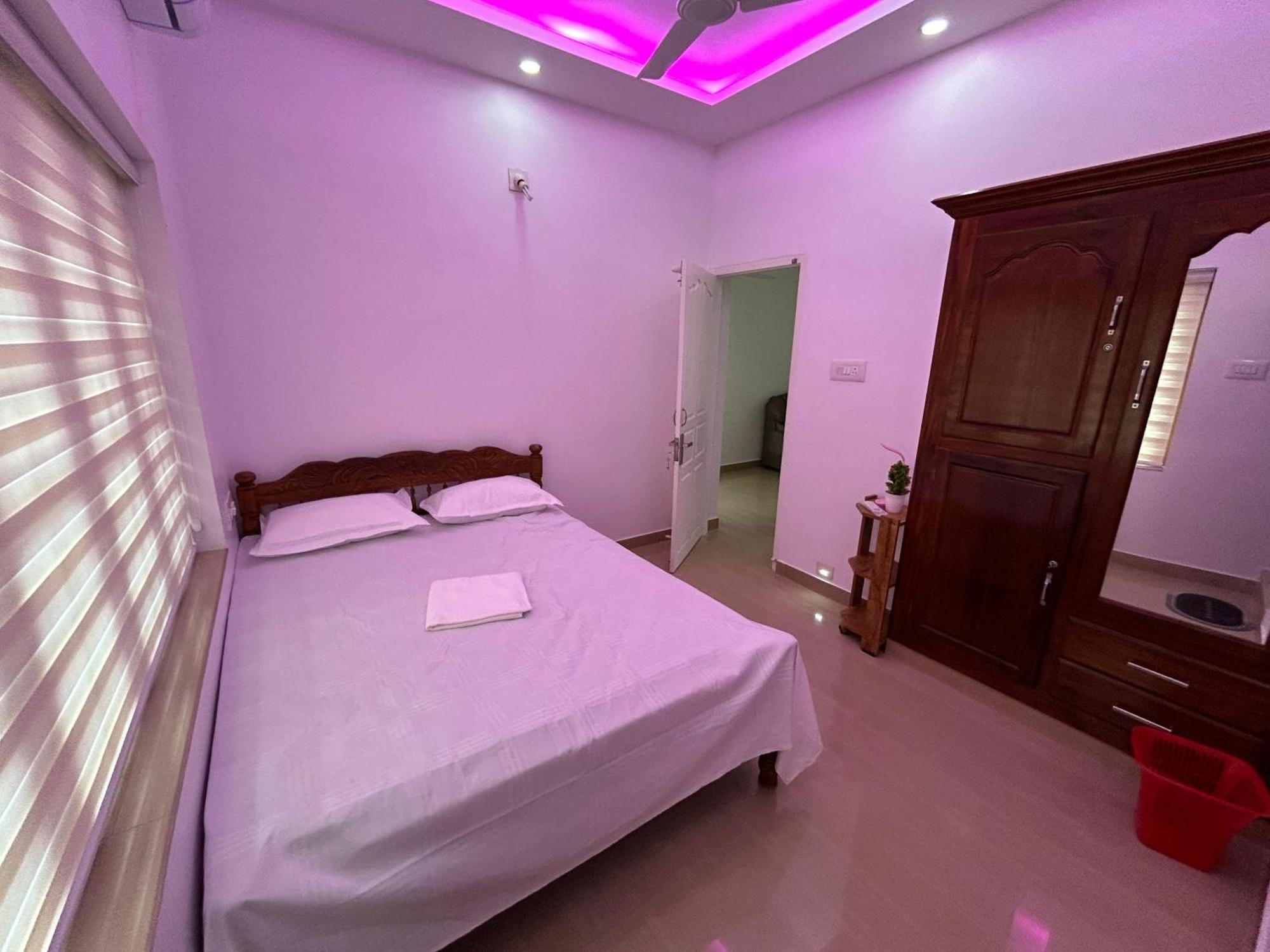 Puzhayoram Homestay Thrissur Εξωτερικό φωτογραφία