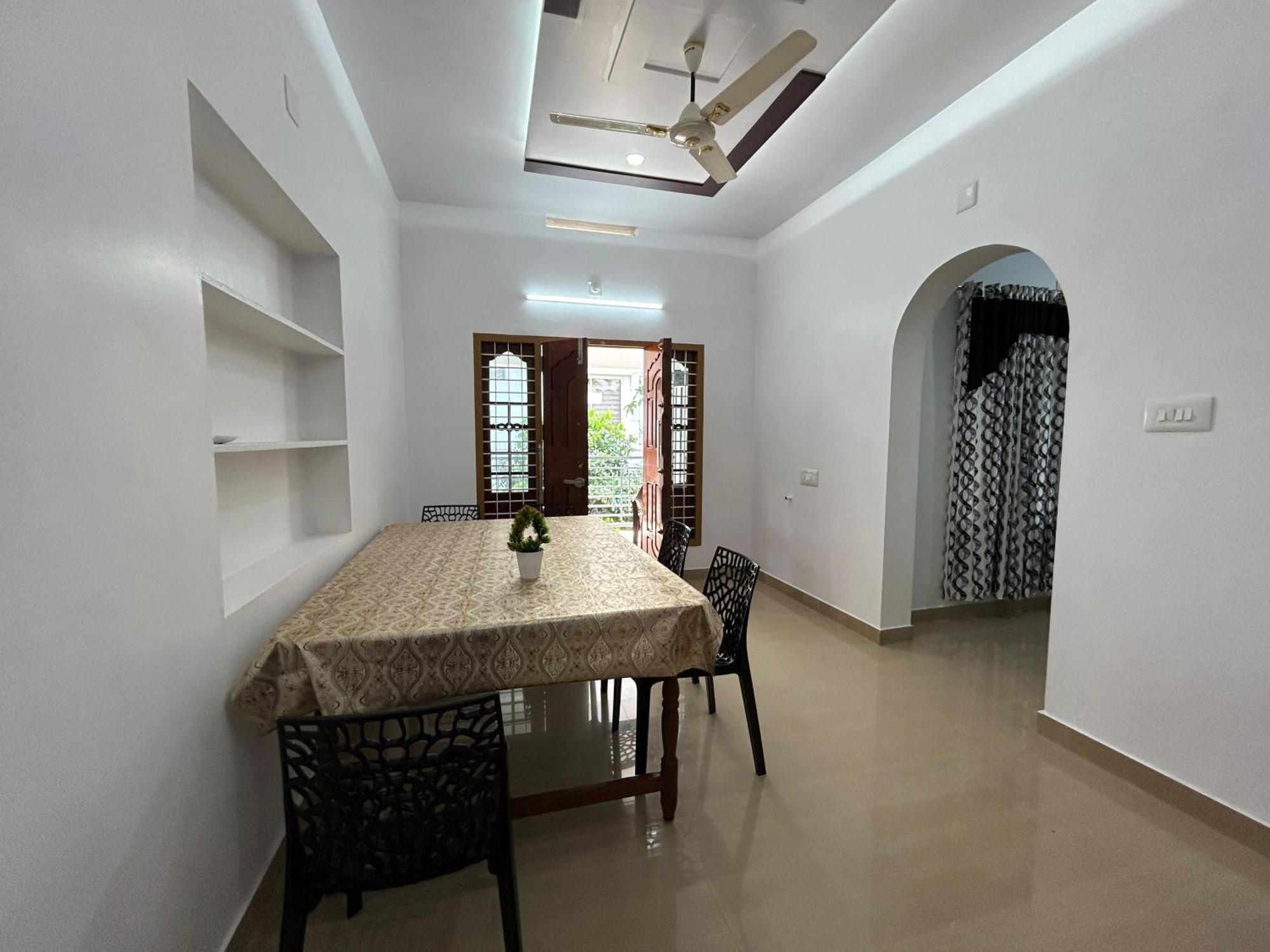 Puzhayoram Homestay Thrissur Εξωτερικό φωτογραφία
